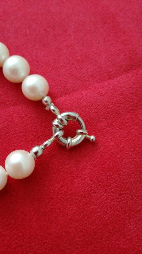 Pearl necklace